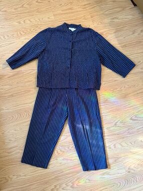 EUC Jones Sport Medium Navy Striped Linen Blend Pants & Top Set